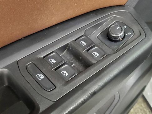 Used 2021 Volkswagen Atlas SEL image 29