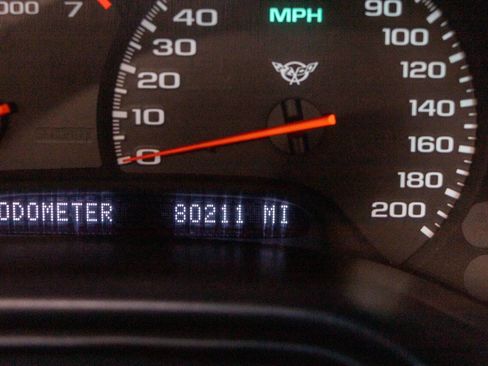 Used 1999 Chevrolet Corvette Convertible w/ Memory Pkg RWD image 11