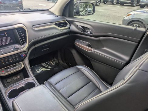 Used 2021 GMC Acadia Denali w/ Denali Technology Package FWD image 26