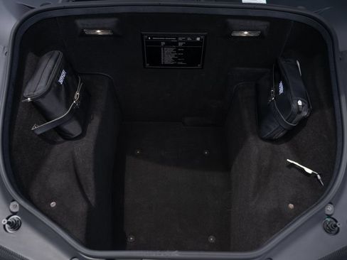 Used 2017 Ferrari 488 GTB RWD image 11