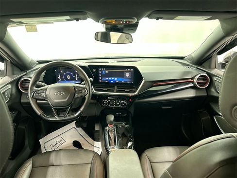 Used 2024 Chevrolet Trax RS w/ Driver Confidence Package image 18