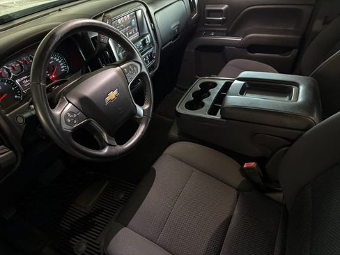 Used 2018 Chevrolet Silverado 1500 LT w/ LT Convenience Package RWD image 11