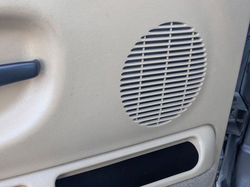 Used 1998 Dodge Ram 1500 Truck ST image 16