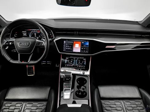 Used 2024 Audi RS 7 Performance w/ Executive Package image 30