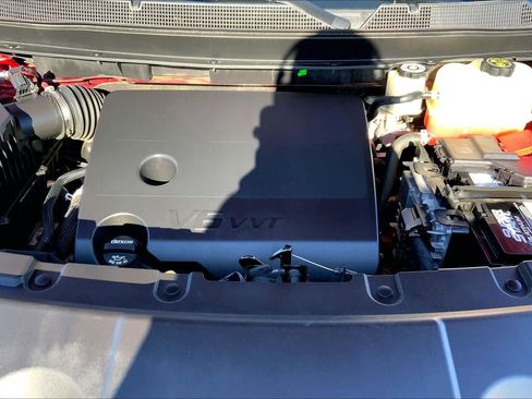 Used 2021 Chevrolet Traverse RS image 30