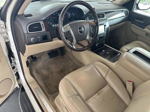 Used 2014 GMC Yukon Denali RWD image 13