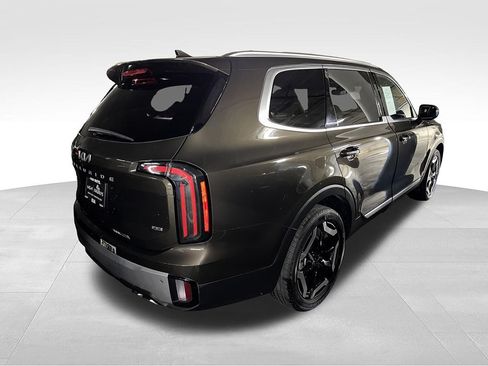 Used 2023 Kia Telluride EX w/ EX Captain's Chair Package AWD/4WD image 36