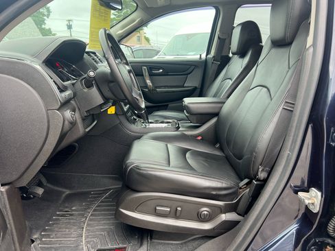 Used 2016 GMC Acadia SLT image 15