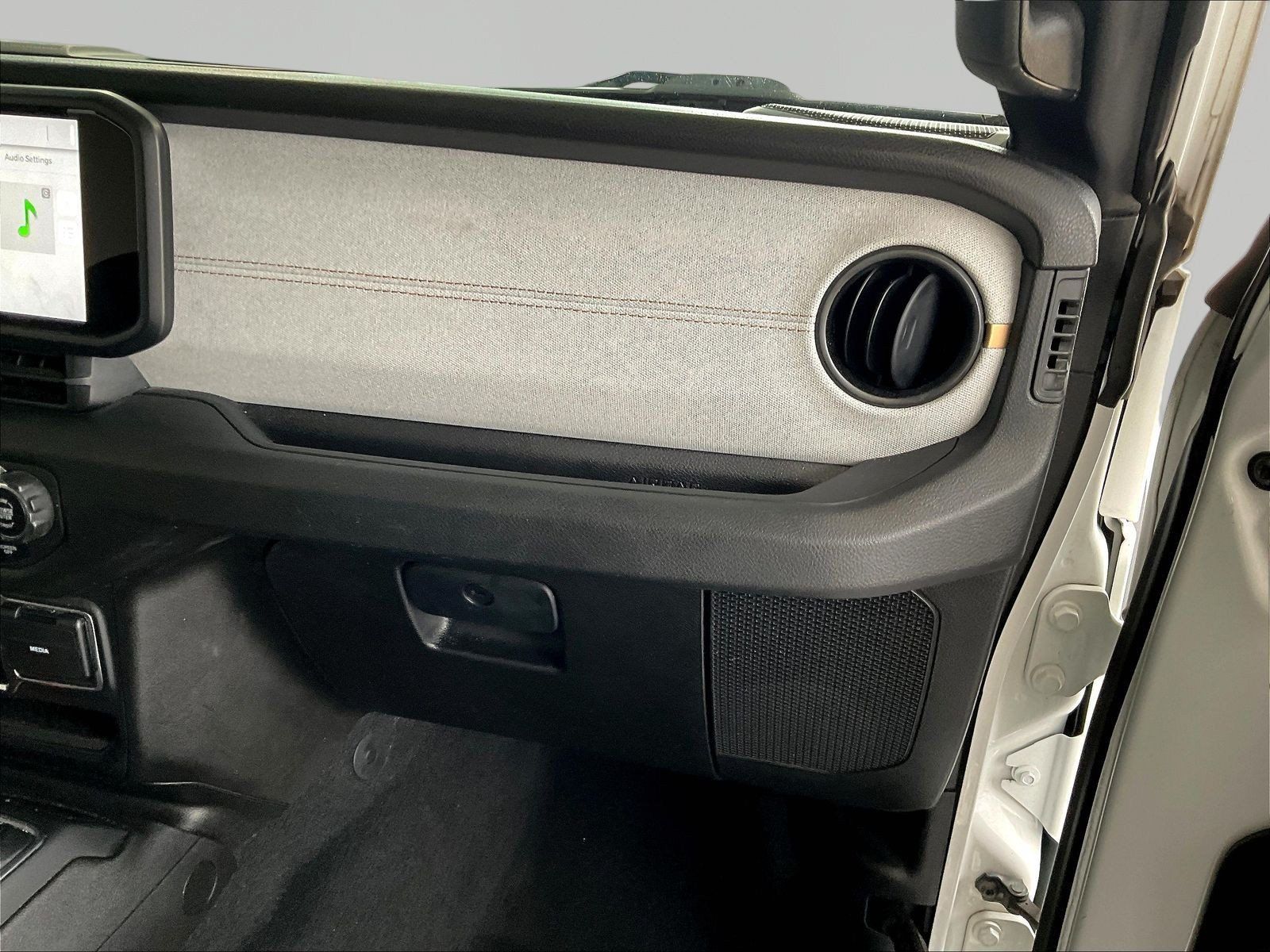 Used 2024 Jeep Wrangler Unlimited Sport AWD/4WD image 26