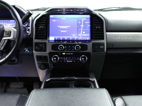 Used 2022 Ford F250 Lariat w/ Tremor Off-Road Package image 17