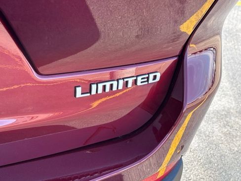 Used 2025 Jeep Grand Cherokee L Limited image 30