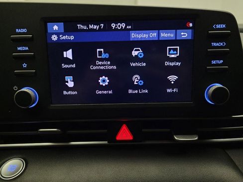 Used 2021 Hyundai Elantra SEL FWD image 25