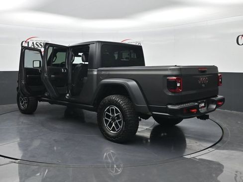 Used 2025 Jeep Gladiator Rubicon w/ Convenience Group image 31