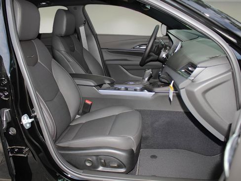 New 2025 Cadillac CT4 Premium Luxury image 17