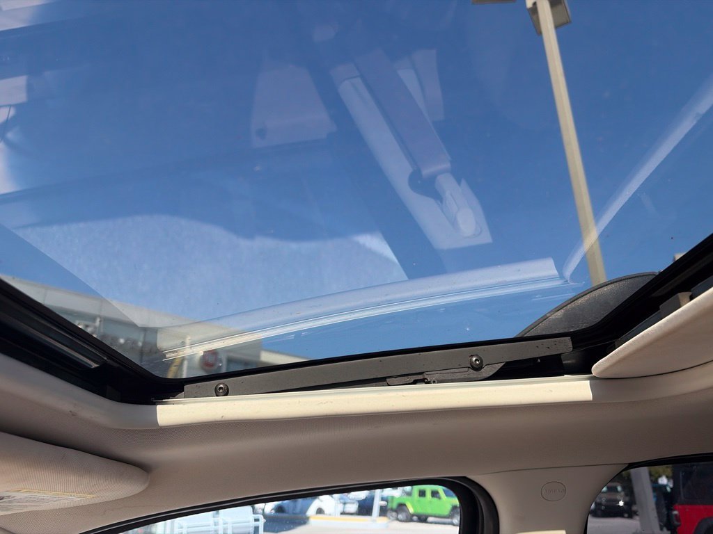 Used 2012 Ford Escape Limited FWD image 18