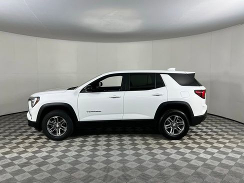 Used 2025 GMC Terrain Elevation image 10