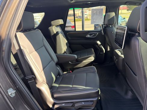 Used 2021 Chevrolet Tahoe Premier AWD/4WD image 11