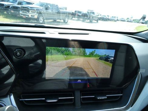 New 2026 Chevrolet Trax LT w/ LT Convenience Package FWD image 21