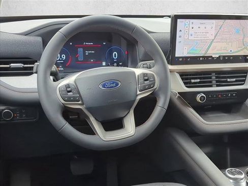 New 2026 Ford Explorer Active image 18