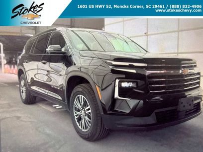 Used 2024 Chevrolet Traverse LT
