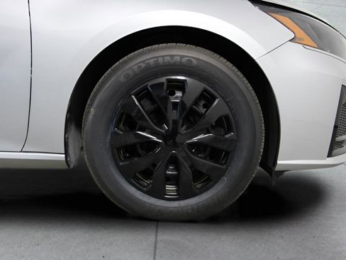 Certified 2024 Nissan Altima 2.5 S FWD image 26