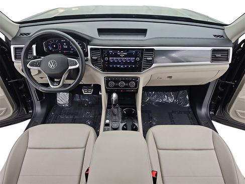 Used 2023 Volkswagen Atlas SEL R-Line image 12