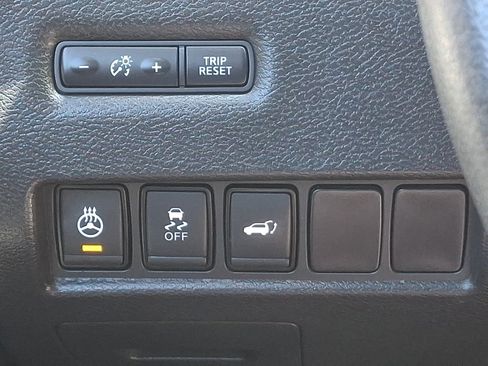 Used 2017 Nissan Murano Platinum w/ Platinum Technology Package FWD image 24