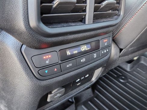 Used 2024 Honda Ridgeline Black Edition image 11