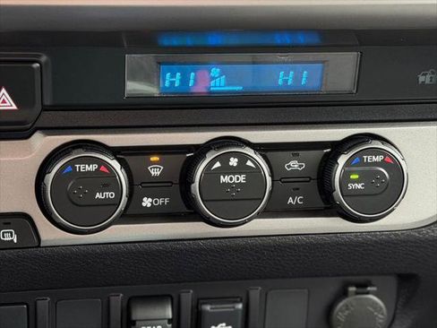 Certified 2023 Toyota Tacoma SR5 AWD/4WD image 15