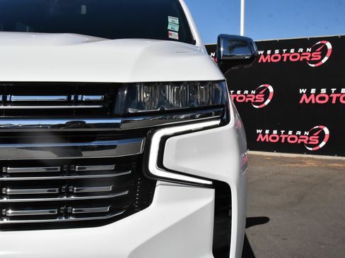 Used 2023 Chevrolet Suburban Premier RWD image 11