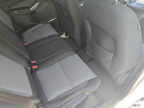 Used 2017 Ford Escape SE w/ Equipment Group 201A FWD image 15