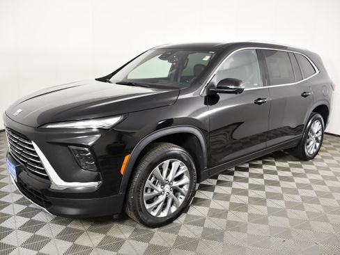 Used 2025 Buick Enclave Preferred AWD/4WD image 10