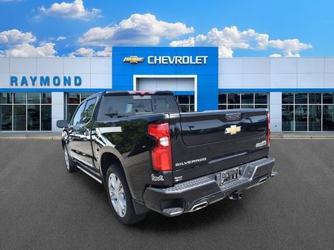 Certified 2023 Chevrolet Silverado 1500 High Country AWD/4WD image 5