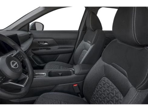 Certified 2025 Nissan Kicks SV w/ Illumination Package image 39