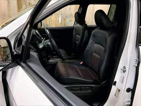 Used 2022 Honda Ridgeline Black Edition image 7