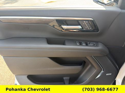 New 2026 Chevrolet Suburban Z71 w/ Comfort Package AWD/4WD image 21