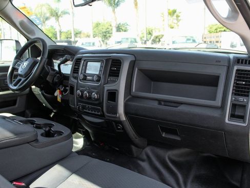 Used 2014 RAM 3500 Tradesman w/ Power & Remote Entry Group image 27