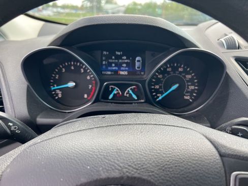 Used 2017 Ford Escape SE w/ Equipment Group 201A AWD/4WD image 4