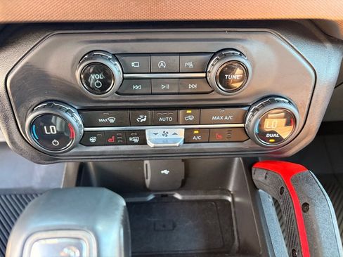 Used 2023 Ford Bronco Heritage Edition AWD/4WD image 20