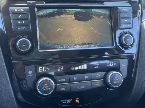 Used 2022 Nissan Rogue Sport SV AWD/4WD image 10
