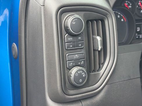 Used 2023 Chevrolet Silverado 1500 Custom Trail Boss AWD/4WD image 19