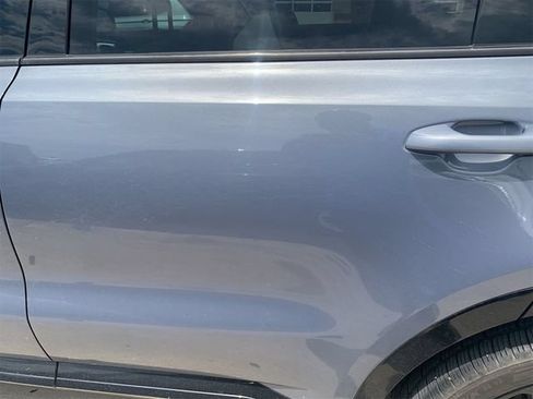 Used 2023 Kia Sorento SX AWD/4WD image 7