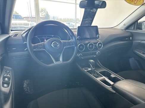 Used 2023 Nissan Sentra SV image 17