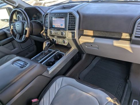 Used 2019 Ford F150 Limited image 22