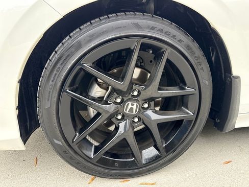 Certified 2025 Honda Civic Sport image 11