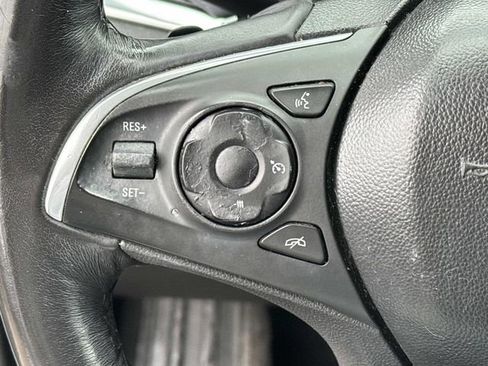 Used 2018 Buick Enclave Premium image 29