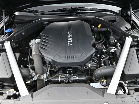Used 2025 Genesis G70 3.3T Advanced AWD/4WD image 40