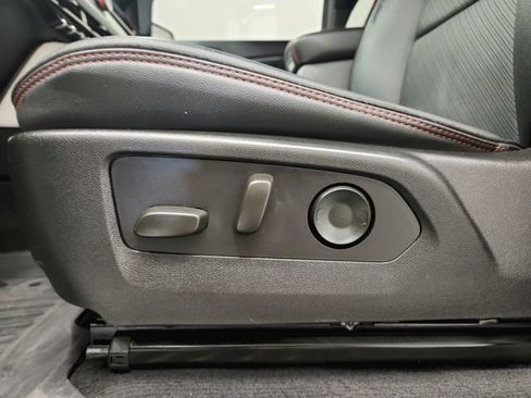 Used 2024 GMC Canyon AT4X image 20