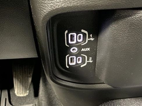 Used 2022 RAM 2500 Big Horn image 22