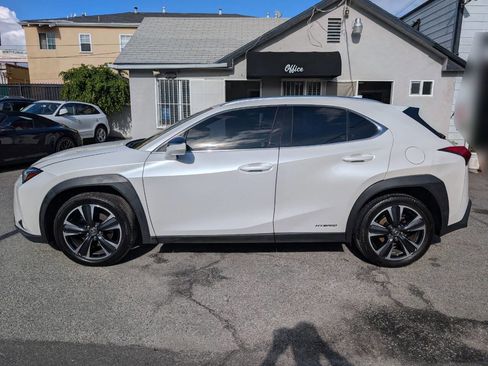 Used 2021 Lexus UX 250h w/ Accessory Package (Z2) AWD/4WD image 6